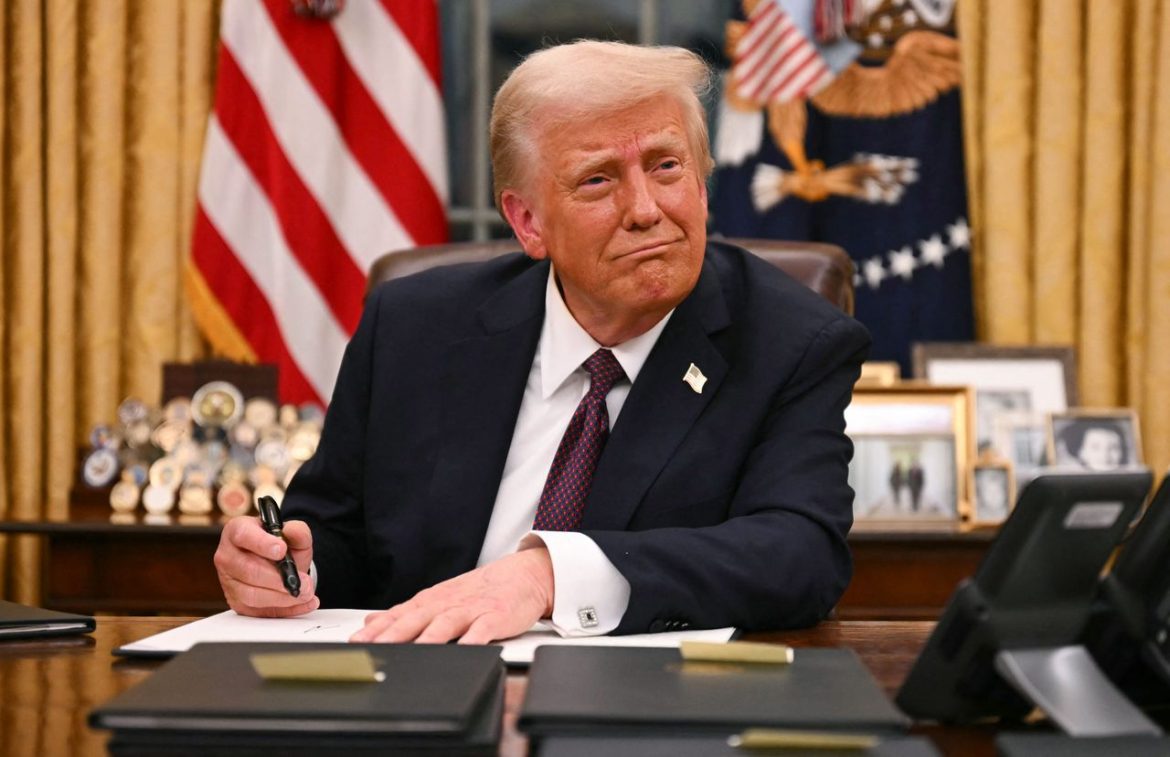 3800 dollars supplémentaires par famille : L’effondrement économique sous la présidence Trump